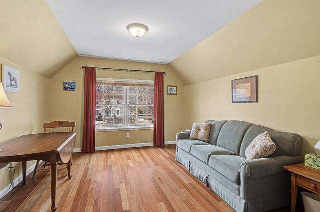 7 Debra Drive, Essex, VT 05452