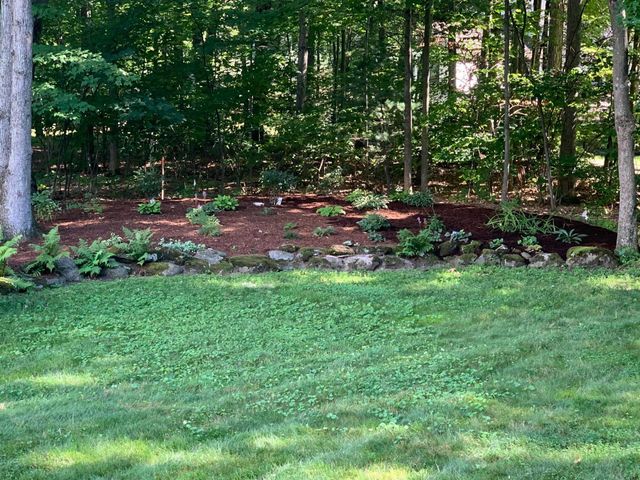 7 Debra Drive, Essex, VT 05452