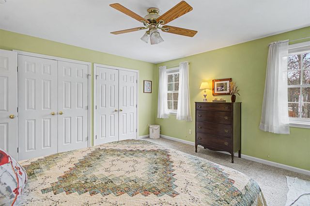 7 Debra Drive, Essex, VT 05452