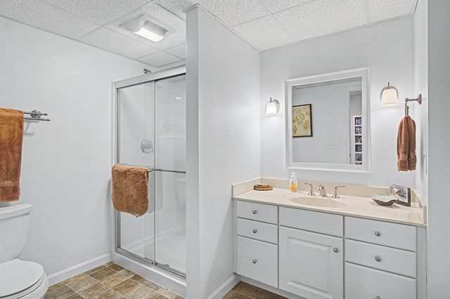 7 Debra Drive, Essex, VT 05452