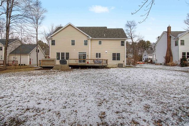 7 Debra Drive, Essex, VT 05452