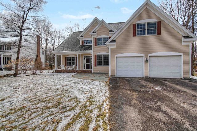 7 Debra Drive, Essex, VT 05452