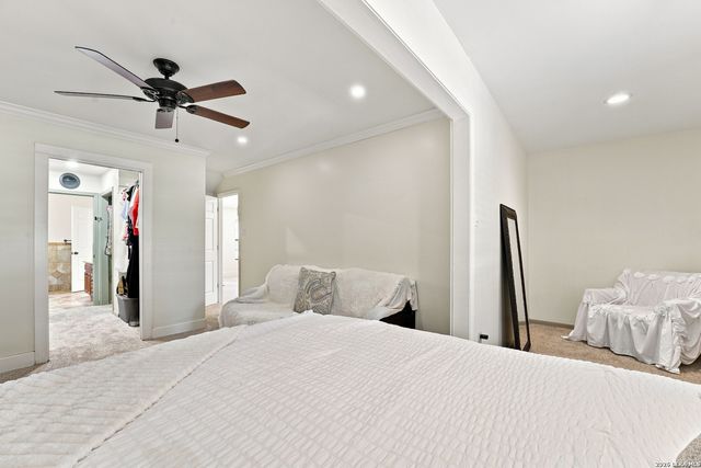 117 W HAMPTON DR, Seguin, TX 78155