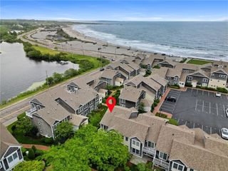 20 Narragansett Avenue 404, Narragansett, RI 02882