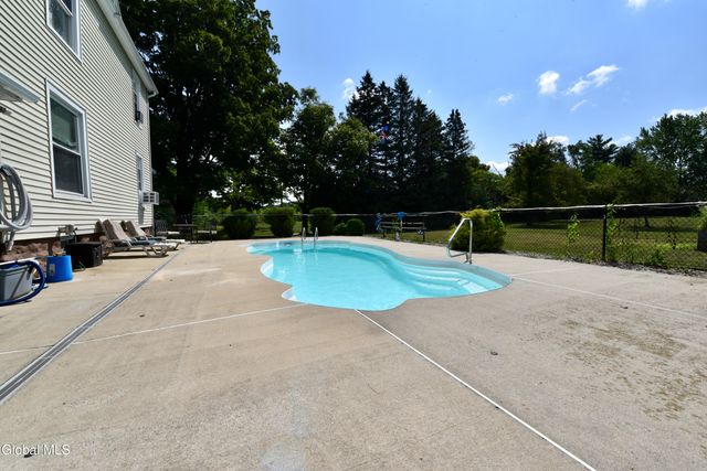 114 S Melcher St Extension, Johnstown, NY 12095