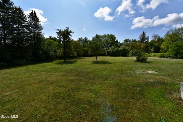 114 S Melcher St Extension, Johnstown, NY 12095