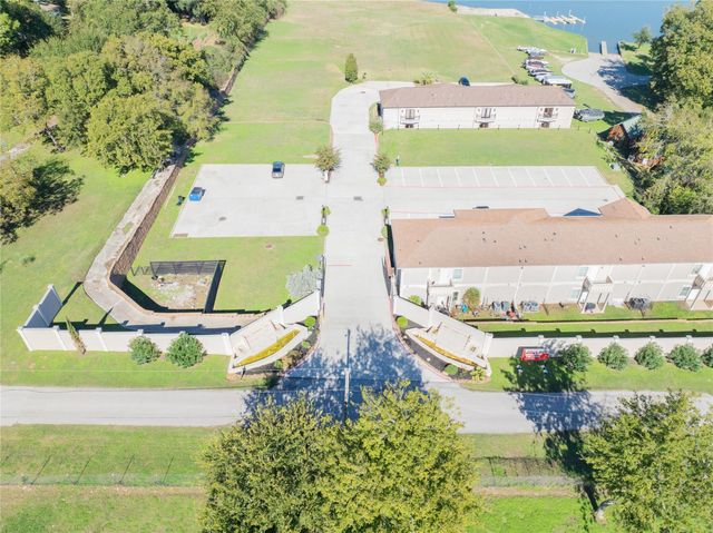 13165 Snow Lane 5, Willis, TX 77318