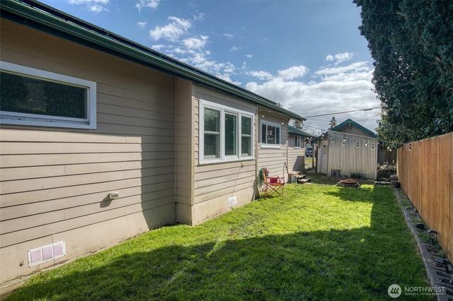 2824 Aberdeen Avenue, Hoquiam, WA 98550