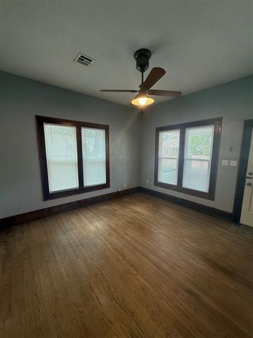 721 N Kickapoo Avenue, Shawnee, OK 74801