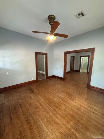 721 N Kickapoo Avenue, Shawnee, OK 74801