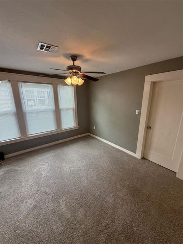 721 N Kickapoo Avenue, Shawnee, OK 74801
