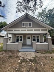 721 N Kickapoo Avenue, Shawnee, OK 74801