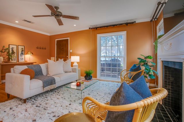 2519 W 10th Street, Dallas, TX 75211