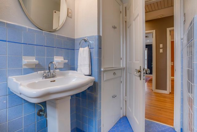 2519 W 10th Street, Dallas, TX 75211