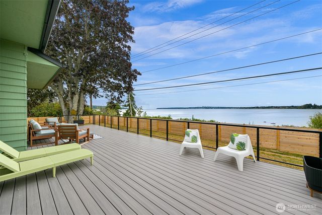 4701 Drayton Harbor Road, Blaine, WA 98230