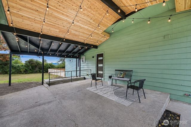4701 Drayton Harbor Road, Blaine, WA 98230