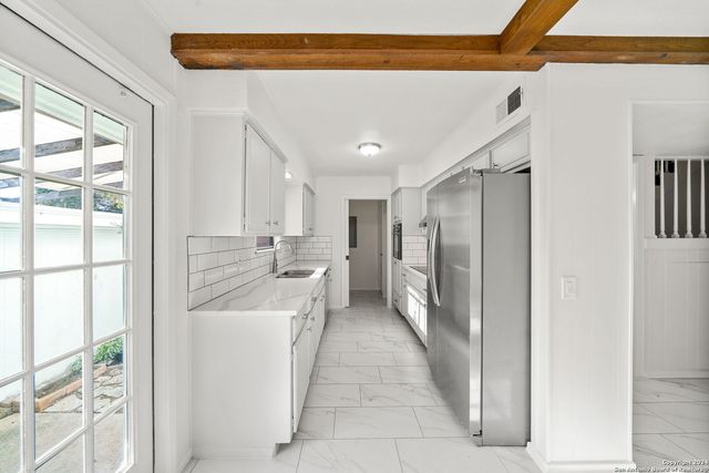 6106 Vance Jackson Rd Apt 50, San Antonio, TX 78230