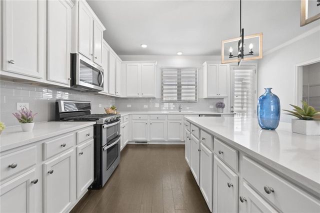 4362 White Spruce Alley, Doraville, GA 30360