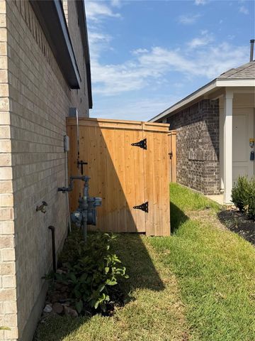 16815 Spotted Oak Drive, Hockley, TX 77447