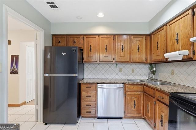 1144 Country Court, Lawrenceville, GA 30044