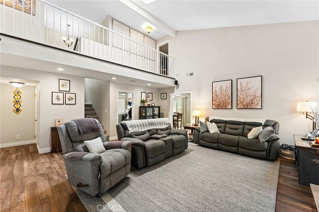 10332 Washington, South Gate, CA 90280