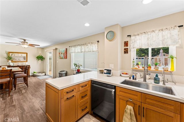10332 Washington, South Gate, CA 90280