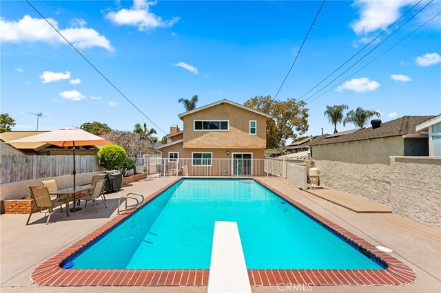 10332 Washington, South Gate, CA 90280