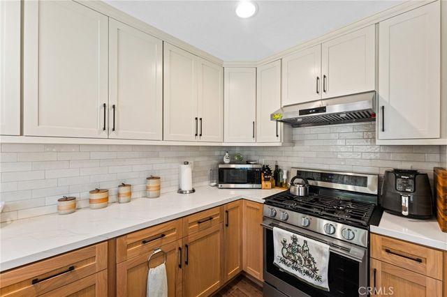 10332 Washington, South Gate, CA 90280