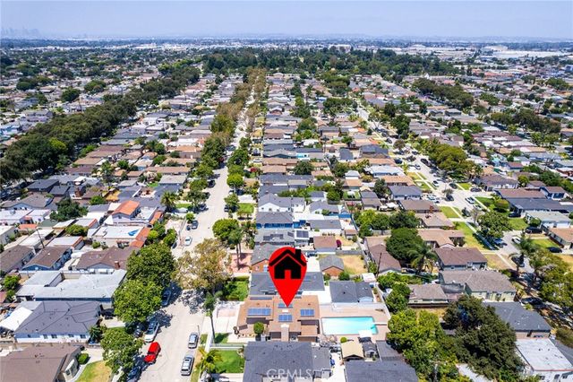 10332 Washington, South Gate, CA 90280