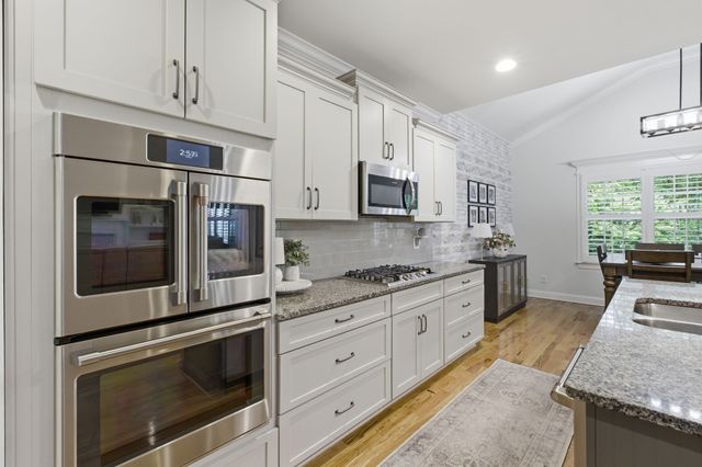 4050 Haversack Dr, Spring Hill, TN 37174