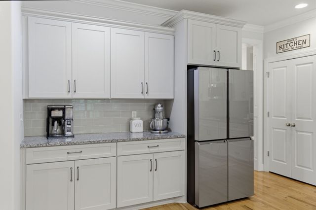 4050 Haversack Dr, Spring Hill, TN 37174