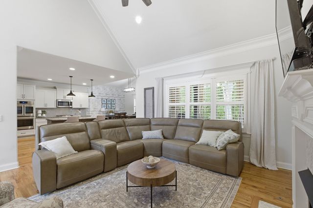 4050 Haversack Dr, Spring Hill, TN 37174