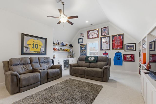 4050 Haversack Dr, Spring Hill, TN 37174