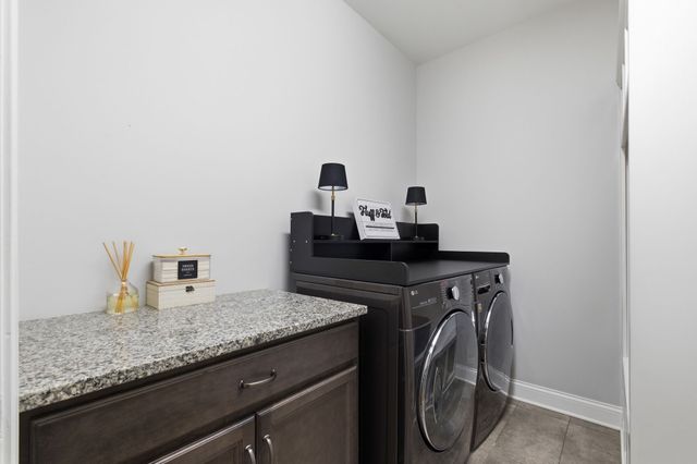 4050 Haversack Dr, Spring Hill, TN 37174