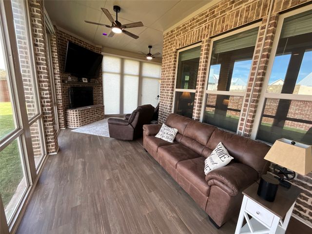 8713 Honeysuckle Drive, Argyle, TX 76226