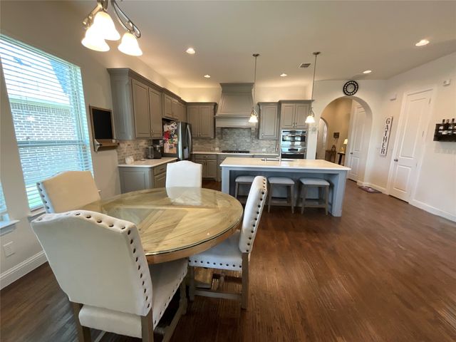8713 Honeysuckle Drive, Argyle, TX 76226