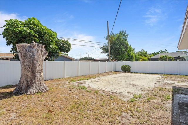 13733 TRINIDAD DRIVE, Seminole, FL 33776