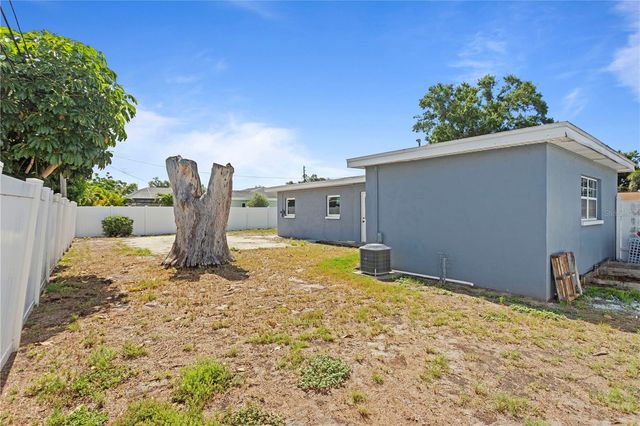 13733 TRINIDAD DRIVE, Seminole, FL 33776