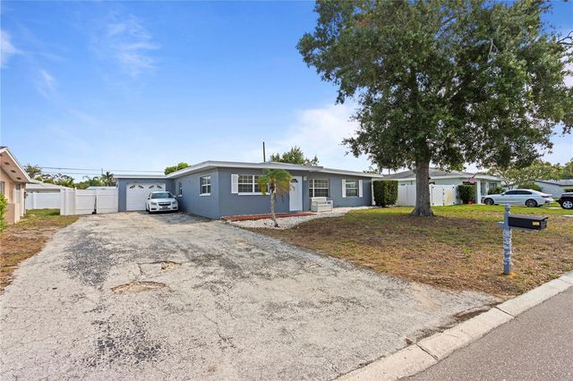 13733 TRINIDAD DRIVE, Seminole, FL 33776