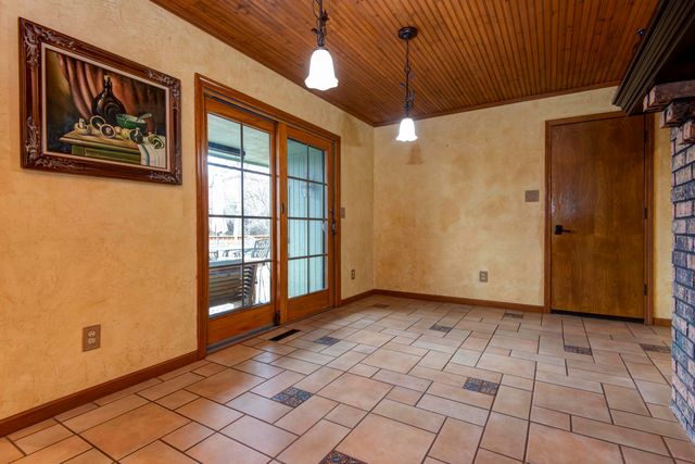 3975 N Stewart Avenue, Springfield, MO 65803