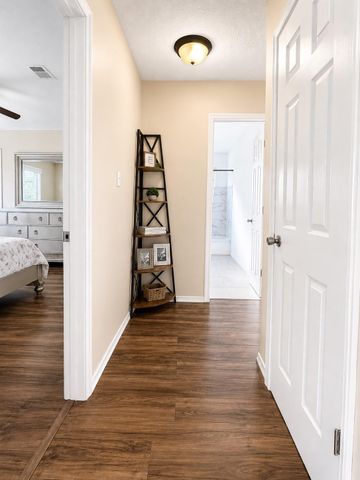 8419 Avington Road, La Porte, TX 77571