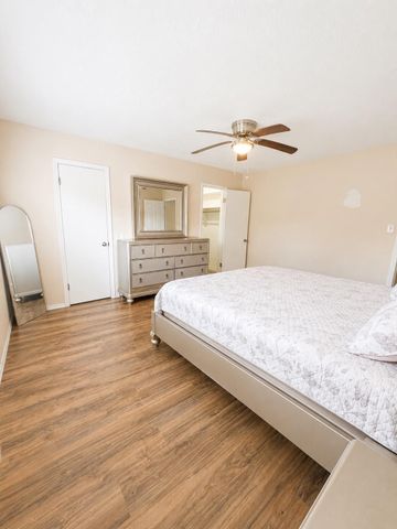 8419 Avington Road, La Porte, TX 77571