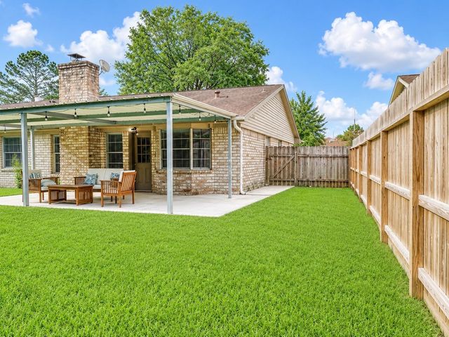 8419 Avington Road, La Porte, TX 77571