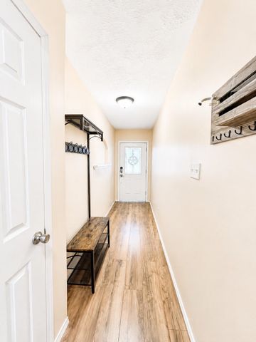 8419 Avington Road, La Porte, TX 77571