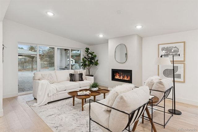 11880 Swadley Drive, Lakewood, CO 80215