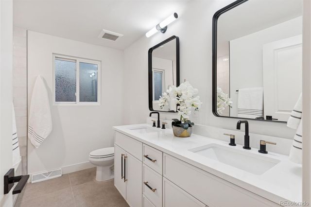 11880 Swadley Drive, Lakewood, CO 80215