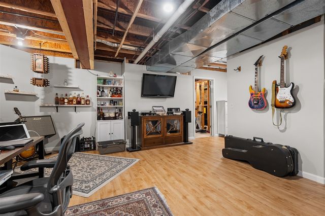 6086 Taggers Trail, Richland, MI 49083