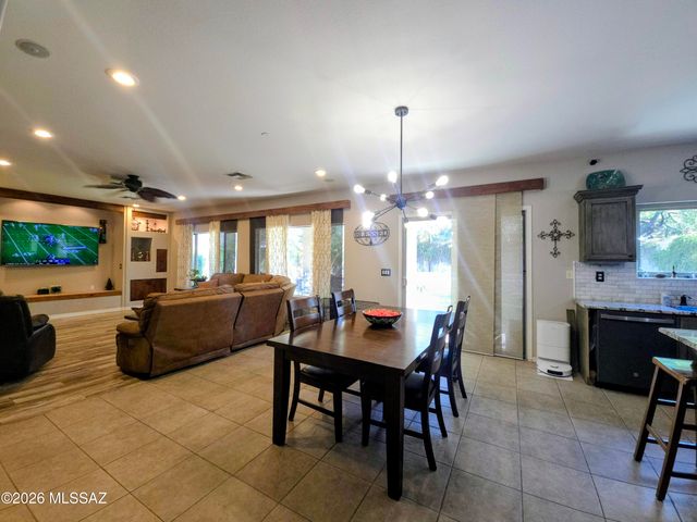 107 W Calle Bayeta, Sahuarita, AZ 85629