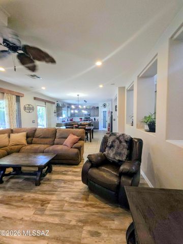 107 W Calle Bayeta, Sahuarita, AZ 85629
