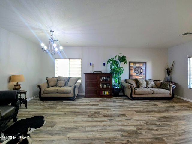 107 W Calle Bayeta, Sahuarita, AZ 85629